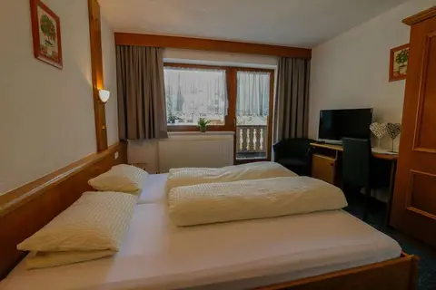 Hotel Tia Apart in Schwarzenberg — foto 5