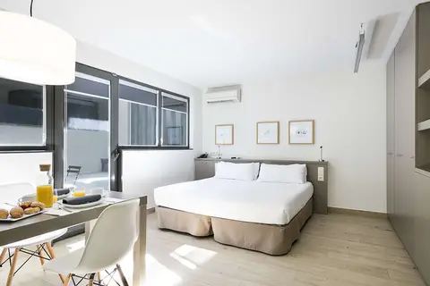 Aparthotel Barcelona Montjuic in Barcelona — foto 21