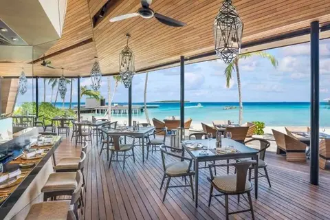 The St. Regis Maldives Vommuli Resort in The St. Regis Vommuli Resort,Maldives — foto 14