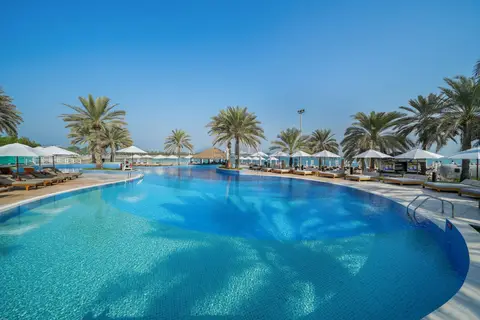 Radisson Blu Hotel & Resort, Abu Dhabi Corniche in Radisson Blu Hotel Resort, Al Ain