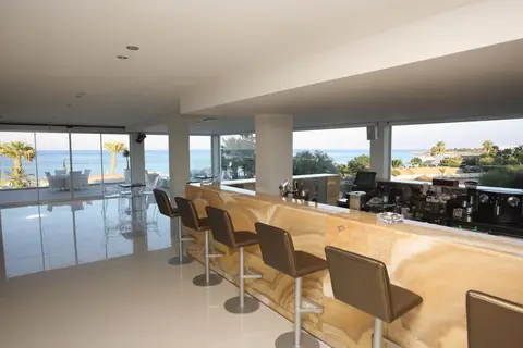 Vrissiana Beach Hotel in Παραλίμνι — foto 14