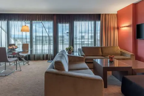 Hilton Geneva Hotel & Conference Centre in Le Grand-Saconnex — foto 14
