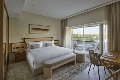Erth Abu Dhabi in المُزُون — foto 5