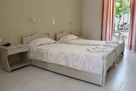 Hotel Vasilikos Beach in Vasilikos Beach, foto 4