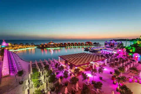 Cratos Premium Hotel & Casino in Girne — foto 13