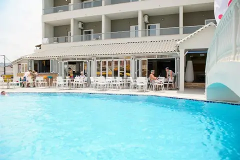 Hotel Mimosa in Patriki Apartments Sidari Corfu, foto 7