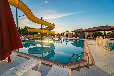Sunshine Holiday Resort in Bergama, foto 4