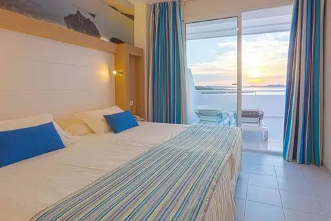 Sirenis Seaview Country Club in Sant Antoni de Portmany — foto 3