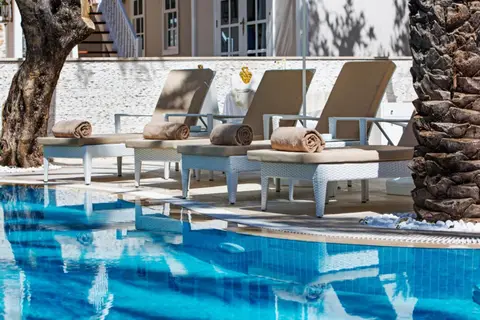 Elegance East Hotel in Muratpaşa — foto 6