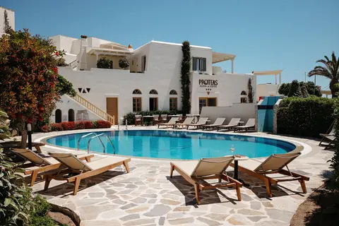 Proteas Hotel & Suites in Νάξος