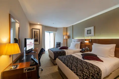 Crowne Plaza Harbiye in Fatih — foto 14