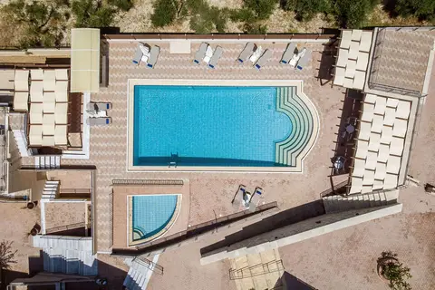 Sunrise Suites in Καλύβες — foto 11