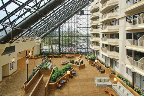 Doubletree by Hilton Newark Airport in Newark — foto 5