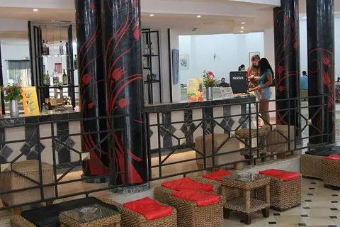Le Zenith Hotel in الحمامات — foto 11