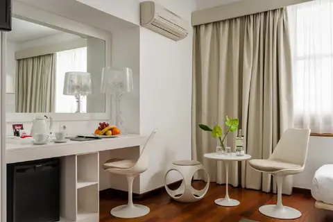 Hotel Florida in Almada — foto 4