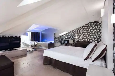 Color Mokambo Shore Design Hotel in Cesenatico — foto 12