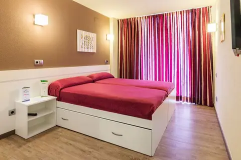 Hotel Esmeraldas in Tossa de Mar — foto 19