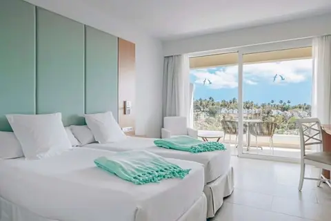 Iberostar Waves Playa Gaviotas in Las Gaviotas — foto 20