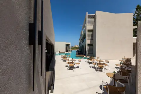 Dore suites in Agia Marina — foto 7
