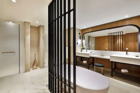 DoubleTree by Hilton Dubai - Business Bay in دبي — foto 18