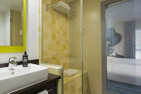 Hotel ibis Styles Nice Vieux Port in Nice — foto 23