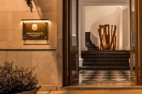 Hotel Federico II Central Palace in Enna