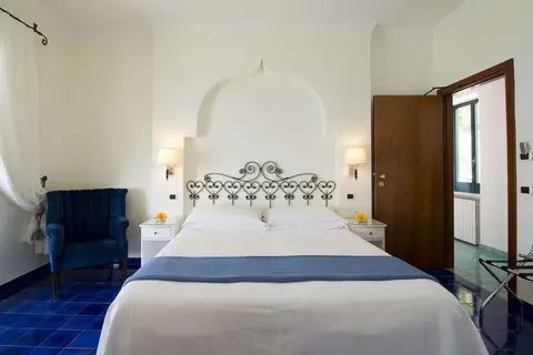 Hotel Aurora Amalfi in Amalfi — foto 4