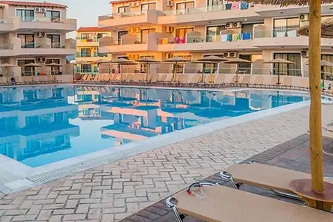 Angela Beach Corfu Hotel & Apartments in Ρόδα — foto 2