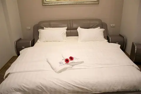 VH Park Hotel Tirana in Kashar — foto 24