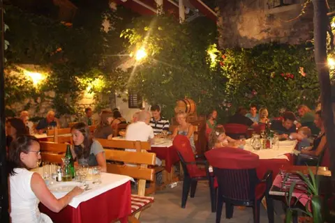 Tragos in Trogir — foto 15