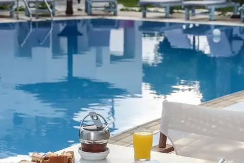 Alkyoni Beach Hotel in Naxos — foto 5