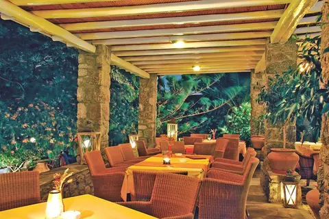 Kamari Hotel in Πλατύς Γιαλός — foto 4