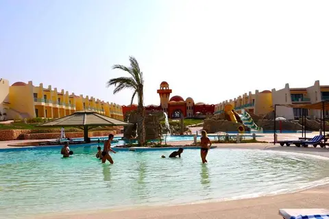Onatti Beach Resort in القصير — foto 21