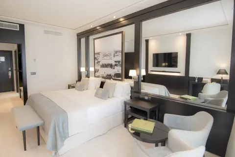 Hotel Las Arenas Balneario Resort in Valencia — foto 26