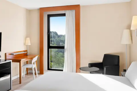 B&B HOTEL Zaragoza Los Enlaces Estación in Zaragoza, foto 13
