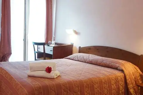 Hotel Garni al Poggio in Tignale — foto 5