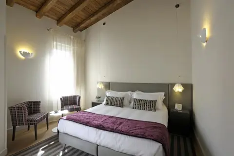 Trevi Palace Luxury Inn in Rome