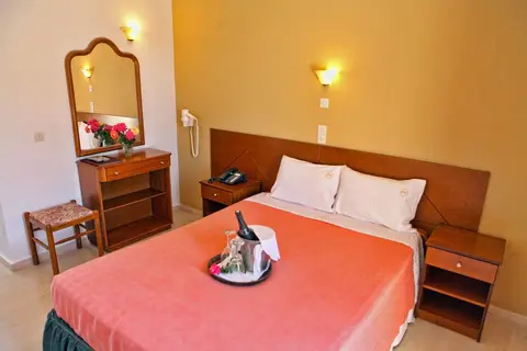Pasiphae Hotel in Σκάλα Καλλονής — foto 21