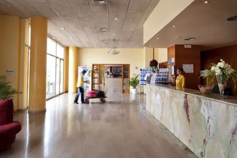 H-Top Royal Sun Suites in Santa Susanna — foto 22