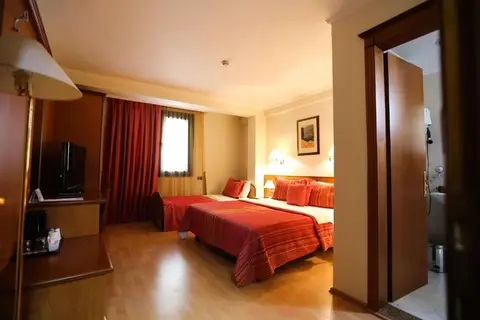 Hotel Arber in Tirana — foto 2