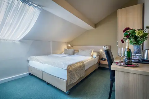 Hotel Taurus in Praag — foto 22