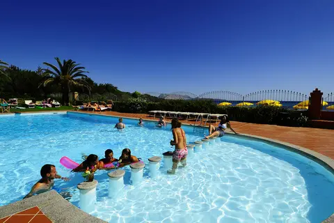 Hotel L'Esagono in San Teodoro — foto 16
