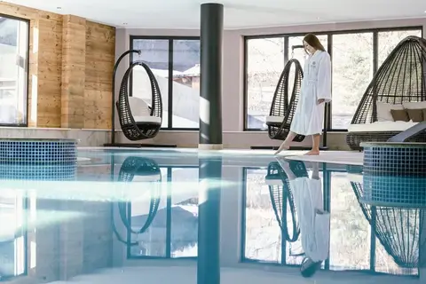 Tevini Dolomites Charming Hotel in Commezzadura — foto 3