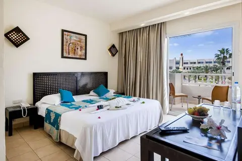 Meridiana in تاقرماس — foto 2