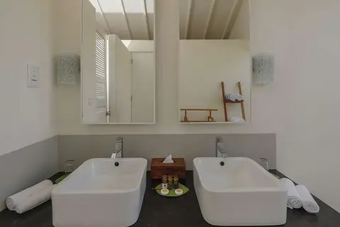 Hondaafushi Island Resort in Dhaalu Atoll — foto 7