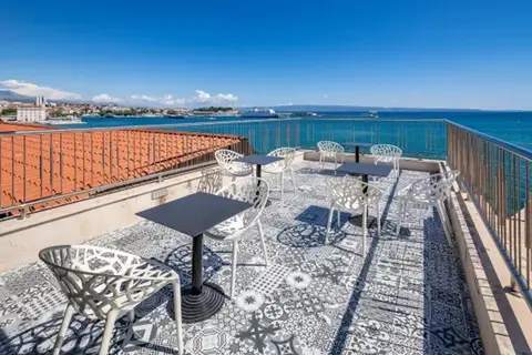 Galeria Valeria Seaside Downtown in Verdelen, foto 8