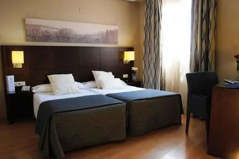 Hotel Porcel Ganivet in Madrid — foto 4
