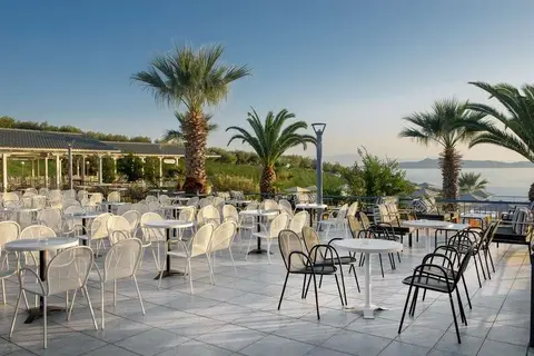 Akrathos Beach Hotel in Ouranoupoli — foto 9