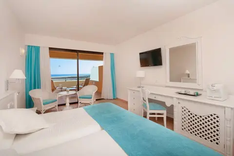 Iberostar Waves Playa Gaviotas in Las Gaviotas — foto 3