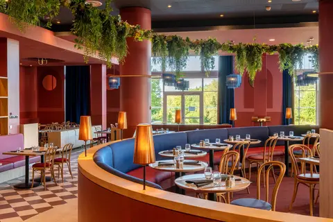 Grand Magic Hotel in Magny-le-Hongre — foto 13